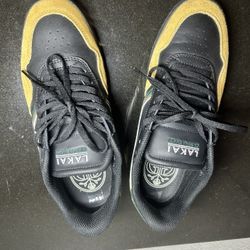 NEW LAKAI Size 9 Black Leather With Wheat Suede Toe Green Trim