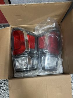 2017-2023 Brand New Tacoma Tail Lights