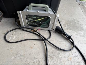 Golf cart charger