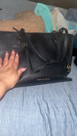 Michael kors black purse