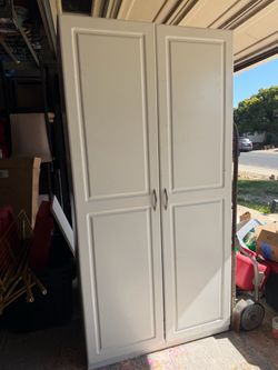 Free Storage cabinet