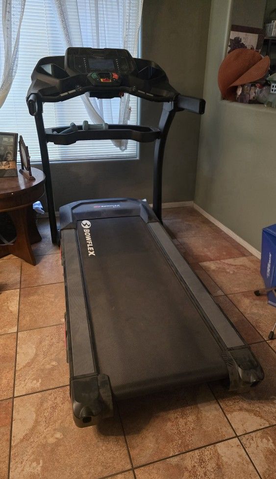 (OBO) Bowflex BXT6 Treadmill - Excellent Condition 