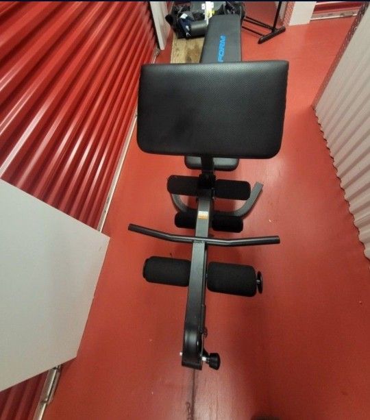 Pro Form Weight Bench With Curl Bar Attachment