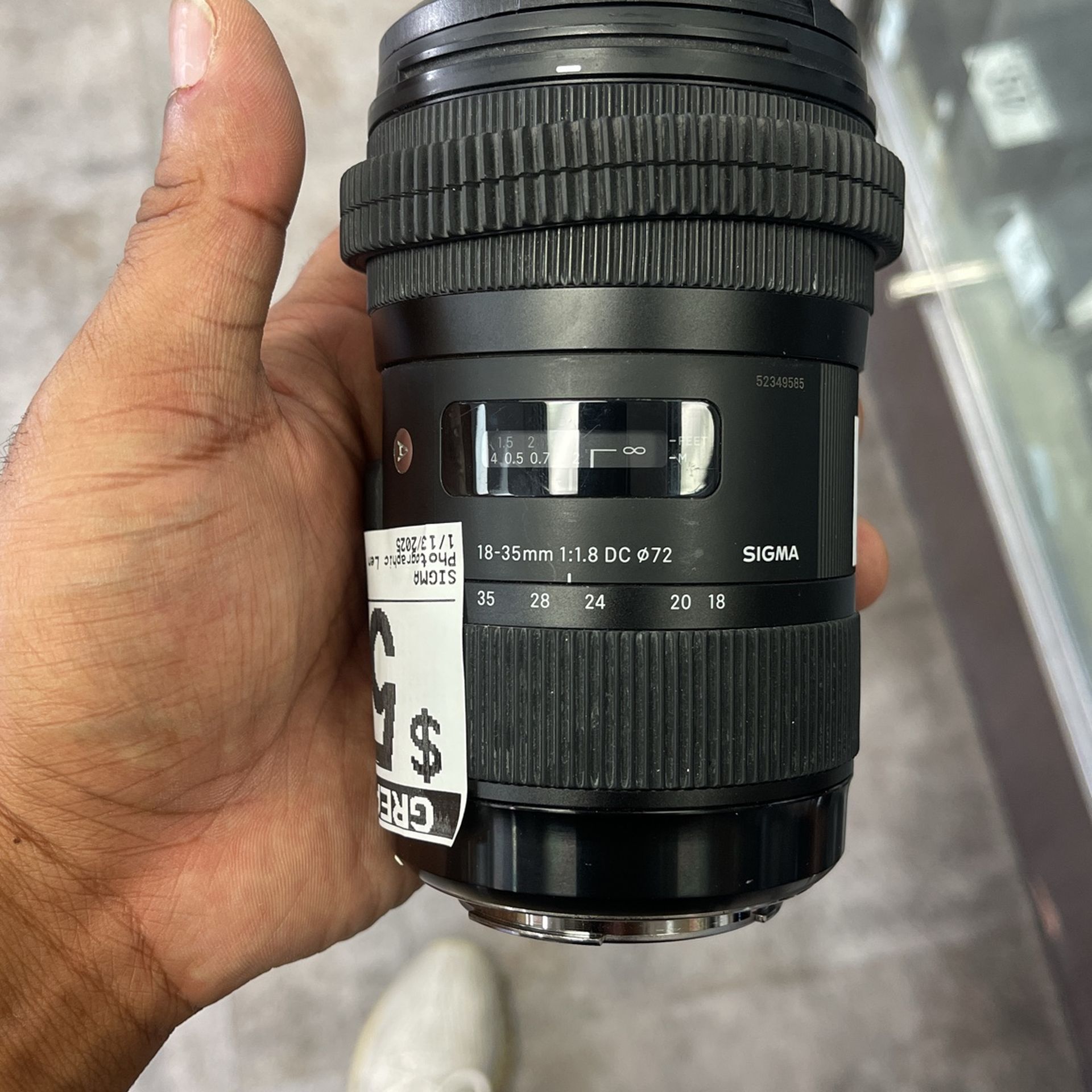 Sigma 18-35mm F1.8