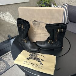 Burberry boots