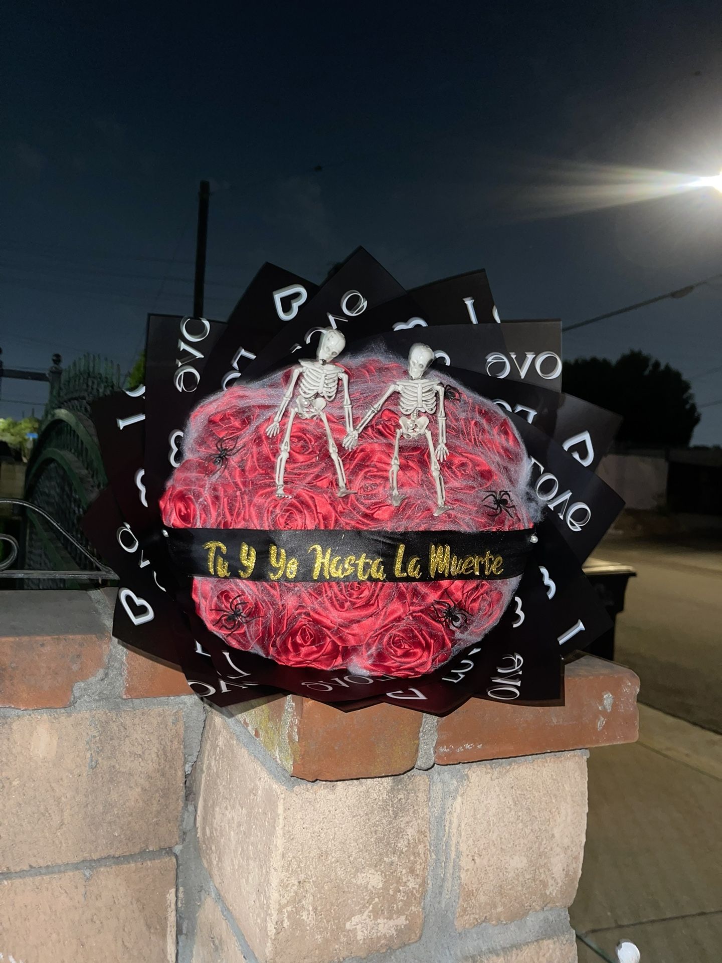 Halloween Skeleton Eternal Rose Ramo Bouquet