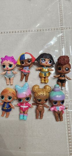 8 l.o.l dolls
