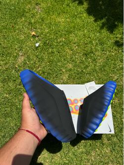 Nike Mind 001 Flyknit Slide Hyper Royal Black