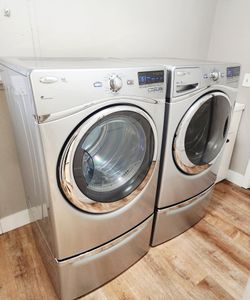LG DUET front loaders set