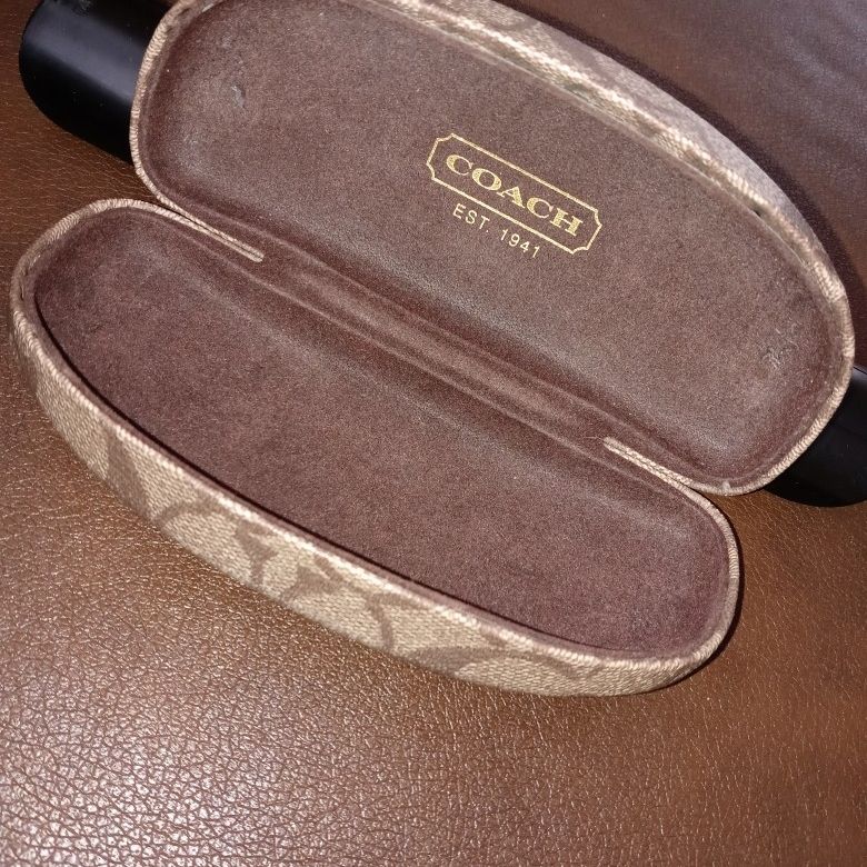 coach airpod case for Sale in Fontana, CA - OfferUp