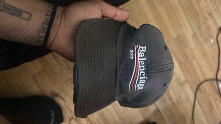 Balenciaga Cap