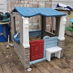 Step 2 Kid Play House.