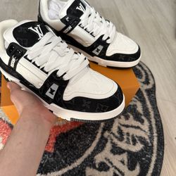 LV Sneakers 10.5