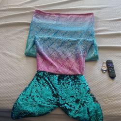 Kids Mermaid Tail Blanket