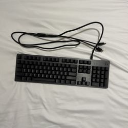 Logitech Keyboard 