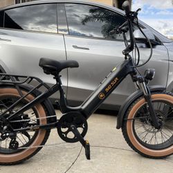 Beautiful AIMA Big Sur eBike- very comfortable to ride 