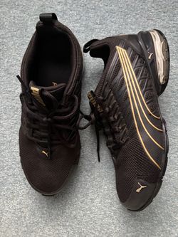woman’s Puma sneakers size 8.5