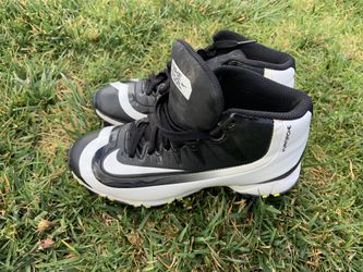 Nike baseball cleats