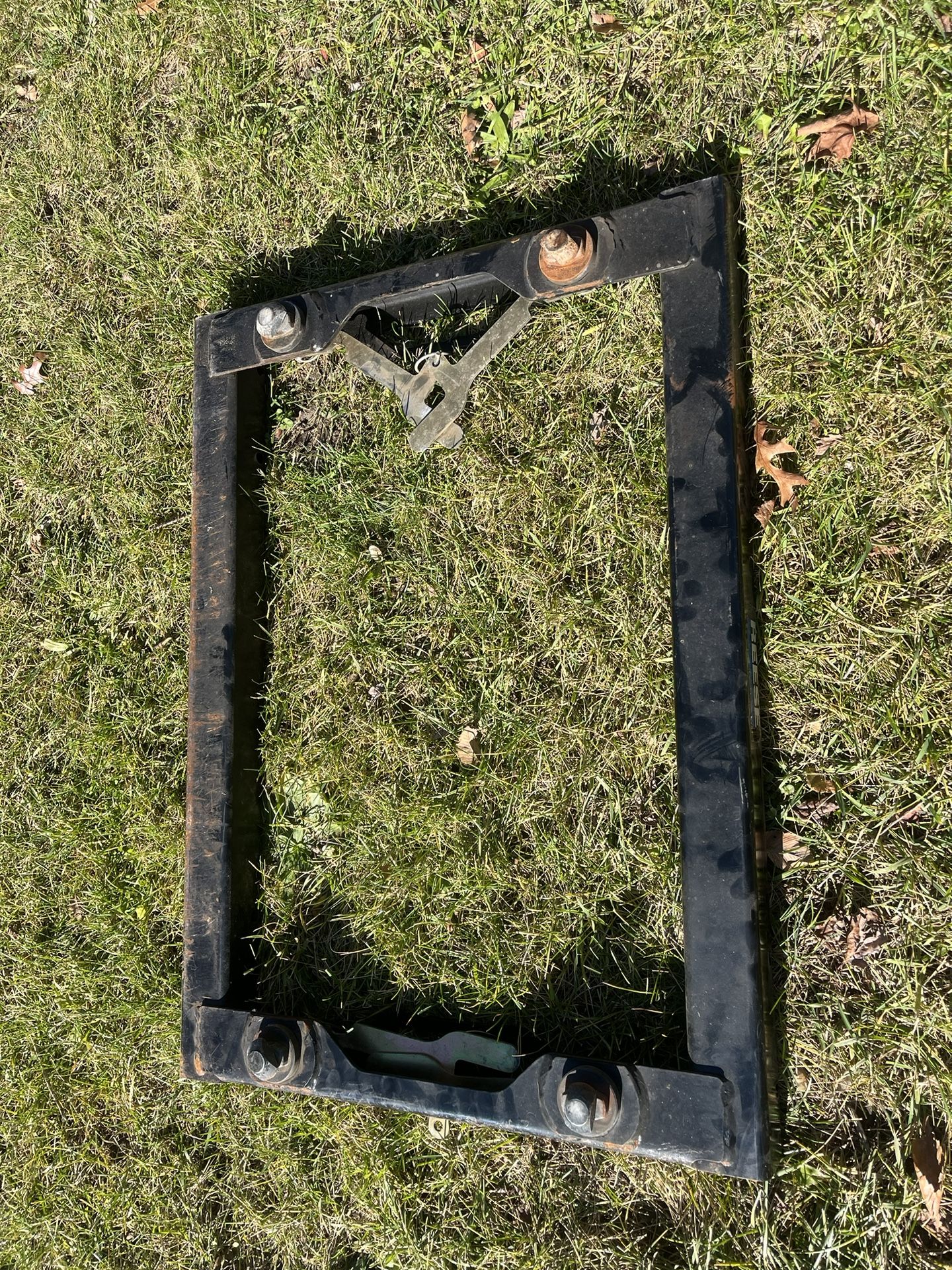 Reese Fifth Wheel Hitch Pick System Adapter