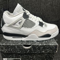 Jordan 4 Retro Military Black Size 9.5M