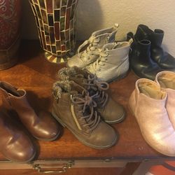 Girls Winter Boots Size 11c