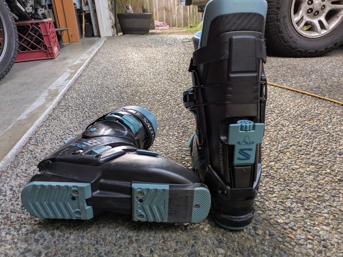 Salomon Rear-entry Ski Boots