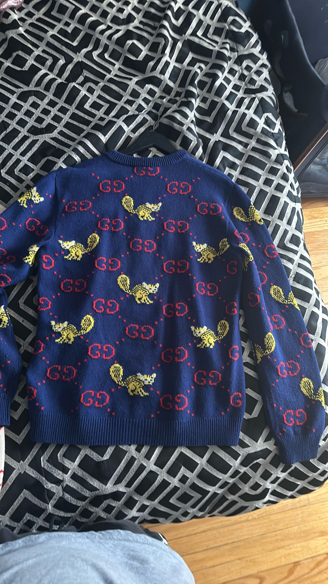 DESIGNER Gucci Sweaters