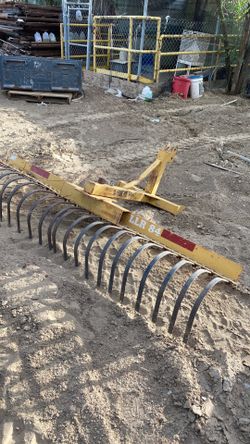 Tractor attachment bush hog