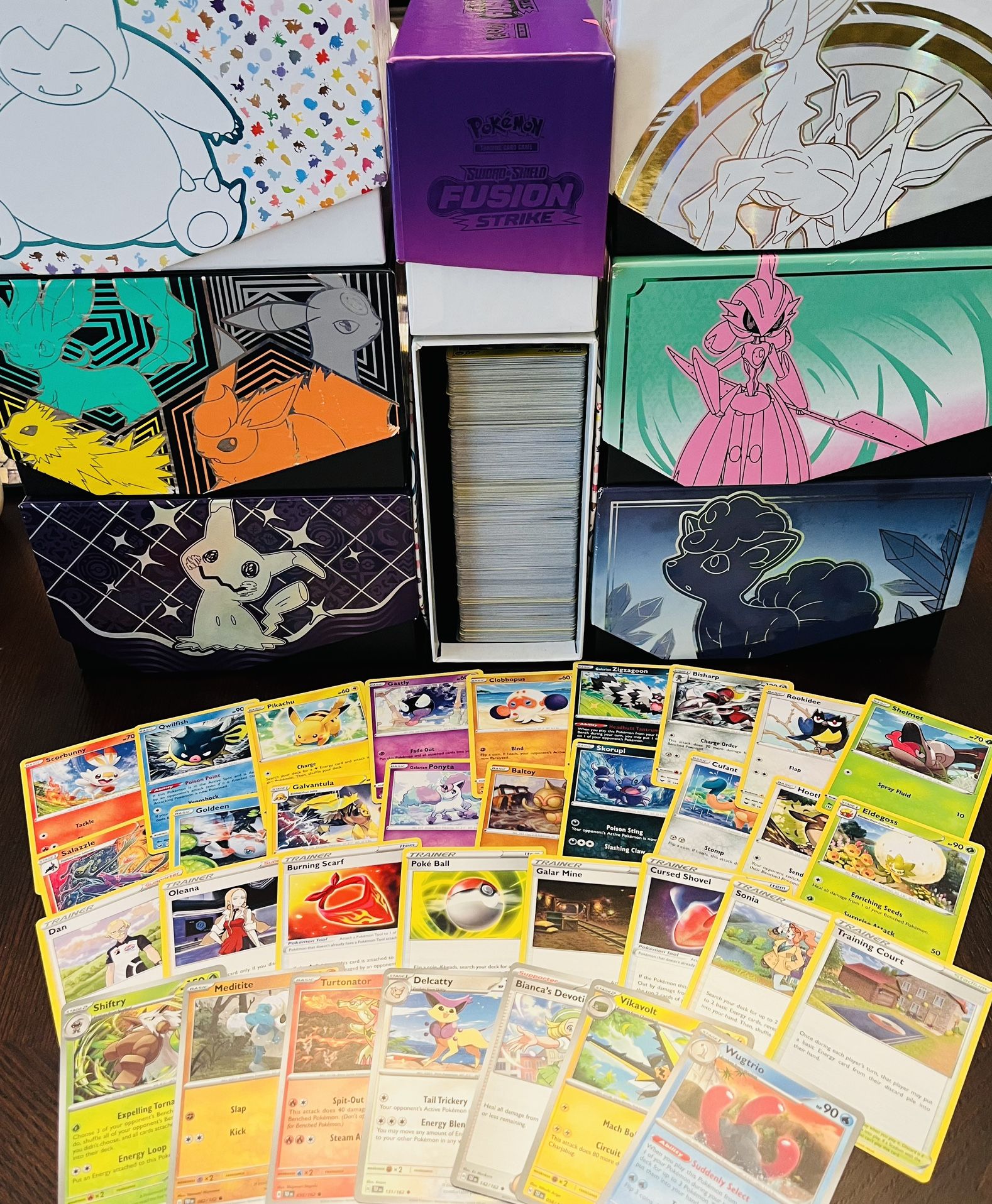 550+ Pokémon Cards