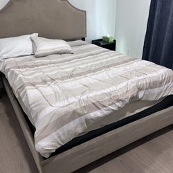 Queen size frame & mattress
