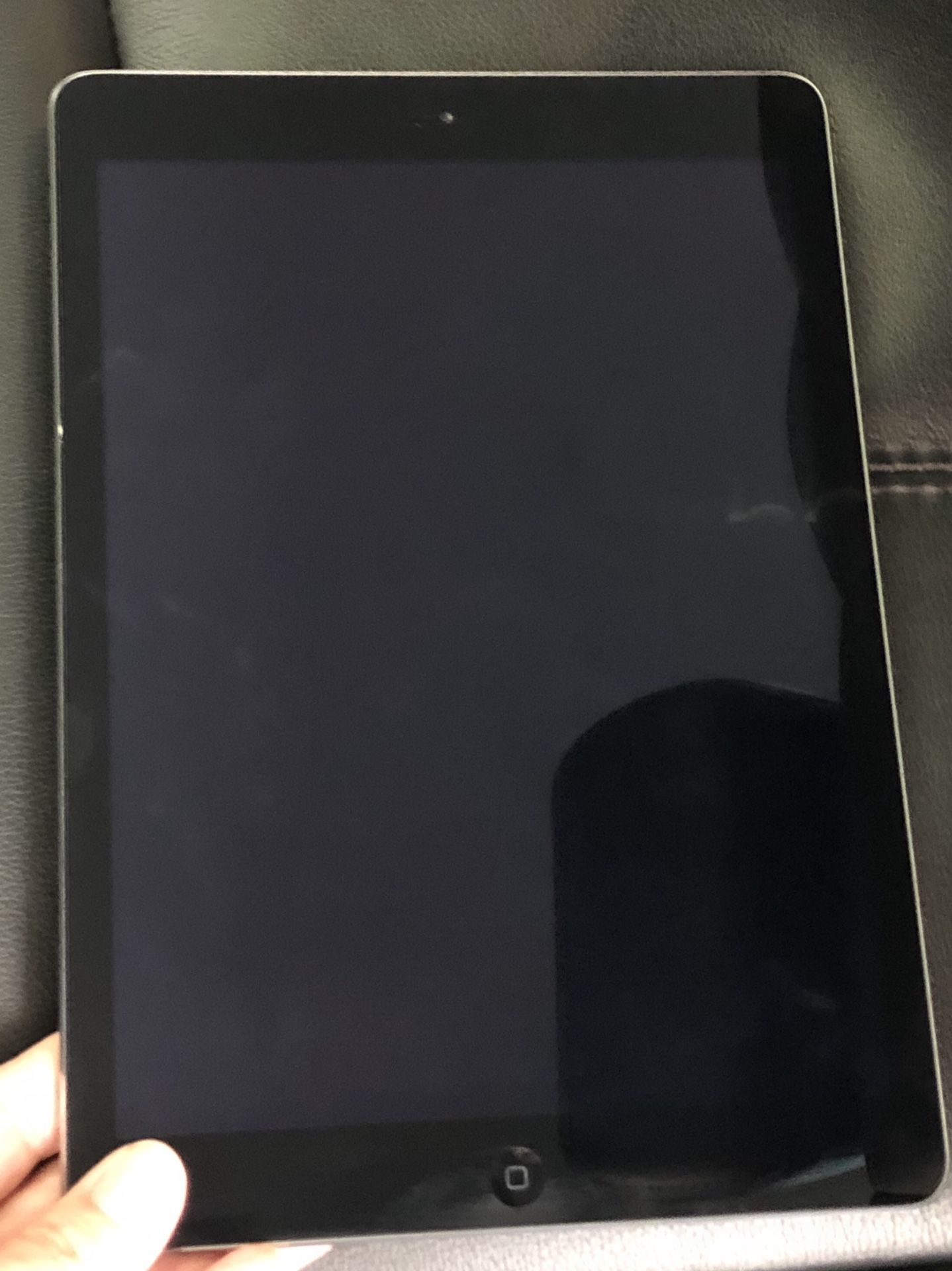 IPad Air 1- Does NOT work