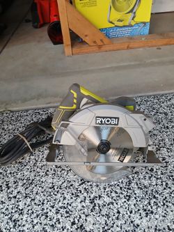 CIRCULAR SAW