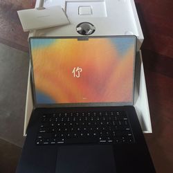 Macbook Air space black 15 inch NEW