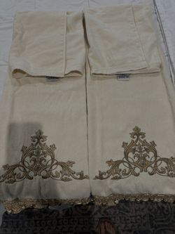 AVANTI Bath Towels