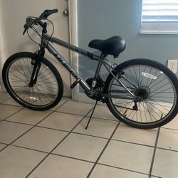  Vendo Bicicleta  Color Gris 