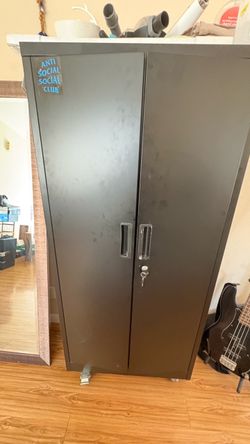 PICK UP BY 8/26- Moving storage cabinet