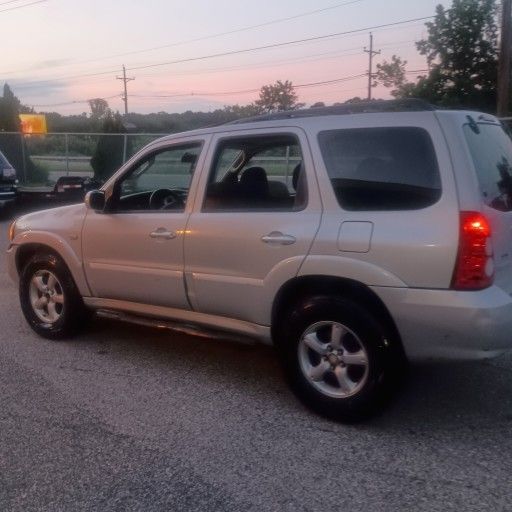 2005 Mazda Tribute