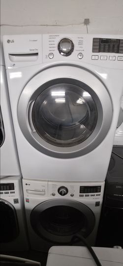 LG Washer & Dryer Set – Great Condition