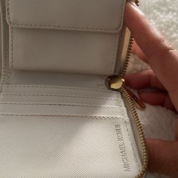 Michael kors wallet hot sale est 1981