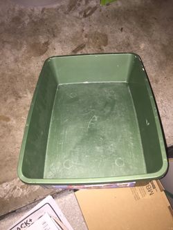 Small litter box
