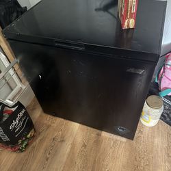 Stove And Deep Freezer 