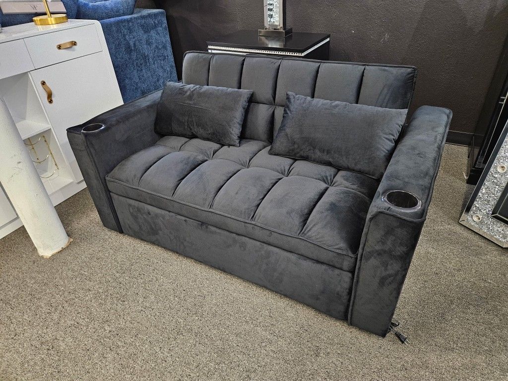 Especial Sofá Cama Pull Out Bed Con USB, 2 Portabasos Negro Velvet $319