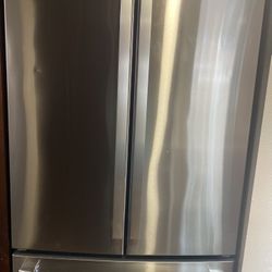 GE Refrigerator & Cafe 30” Free Standing Gas Range