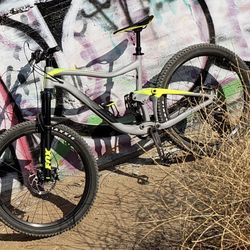 Giant Mountain Bike 27.5