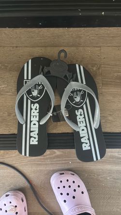 Raiders sandals