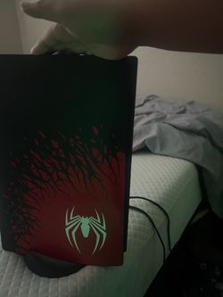 PS5 spider edition w venom controller
