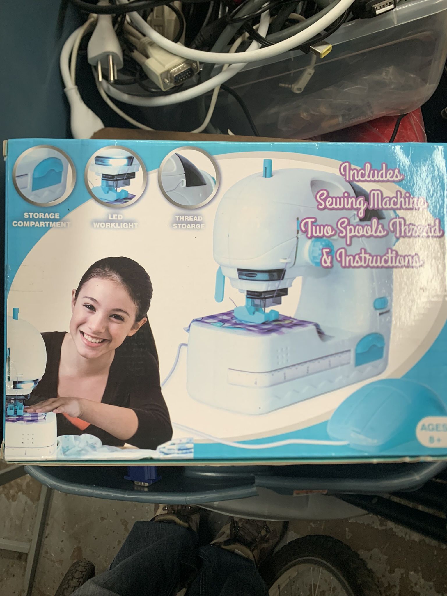 Mini Sewing Machine