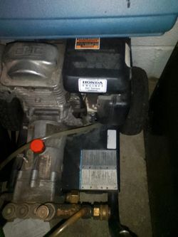 Excell 2400 PSI pressure washer