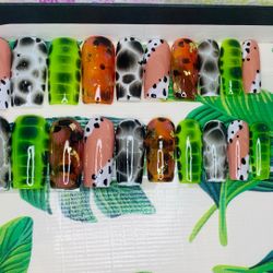 xPress On Nails