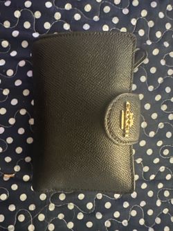 Cowch wallet coach symbol like new